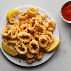 Calamari fritti thespruceeats spruce